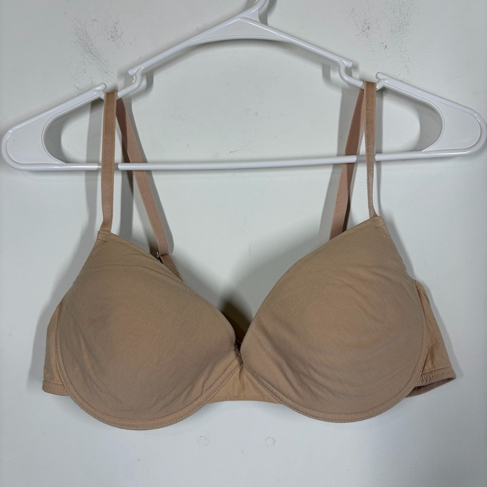 Hanro T-shirt Bra Size US 38B